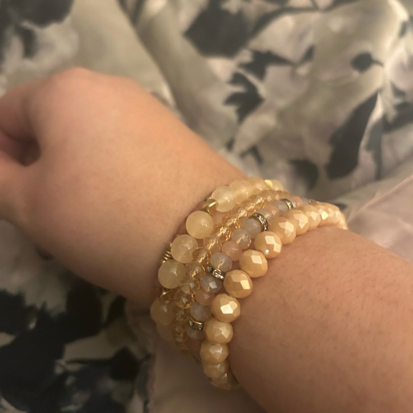 Kinsley Armelle Jewelry - Kinsley Armelle (5) Piece Bracelet Stack